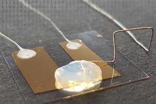 德国开发的史上最小晶体管跟石英晶体振荡居然有这种关系
